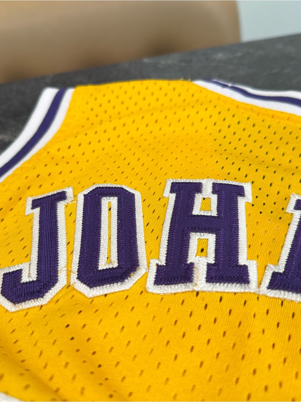 Adidas NBA Hardwood Classics Magic Johnson LA Lakers 32 Jersey Large - Picture 4 of 14